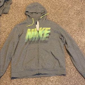 Men’s Nike zip up sweatshirt